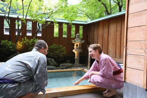 日帰り温泉 個室 カップル 神奈川 - 温泉とデートの新しい形