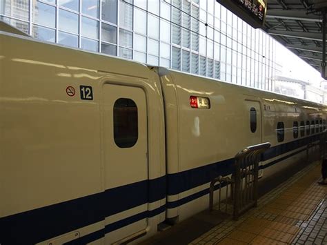 新幹線 岡山 東京 そして宇宙への旅